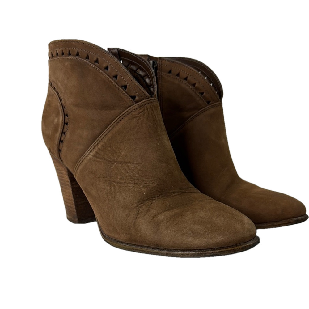 Vince Camuto Brown Heeled Boots with Chunky Heel and Western Design